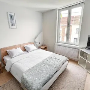 Appartement Station 173 D Bruxelles-charleroi-airport, Charleroi